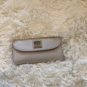 Dooney & Bourke Saffiano Continental Clutch